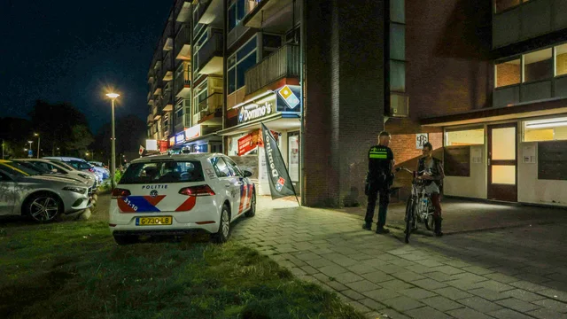 Politie onderzoekt melding van verdachte situatie bij Domino’s Pizza in Assen foto 3