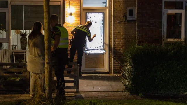 Woning opnieuw doelwit van forse explosie; woonwijk opgeschrikt door enorme knal In Assen foto 4