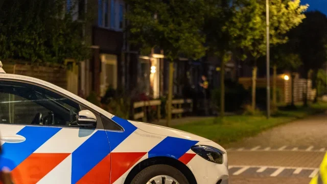 Woning opnieuw doelwit van forse explosie; woonwijk opgeschrikt door enorme knal In Assen foto 6