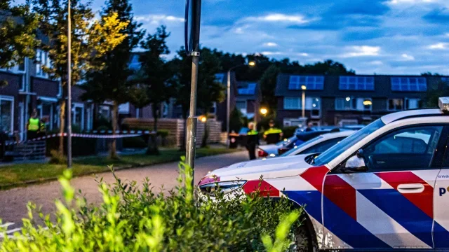 Woning opnieuw doelwit van forse explosie; woonwijk opgeschrikt door enorme knal In Assen foto 12