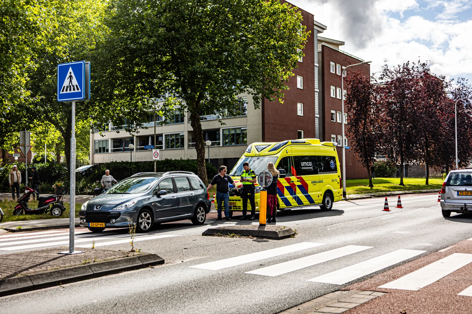 Aanrijding tussen auto en scootmobiel in Assen