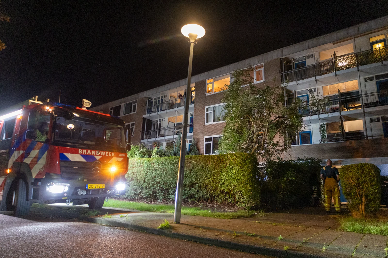 Brandweer onderzoekt woning na melding CO-melder in flat aan de Gouwe